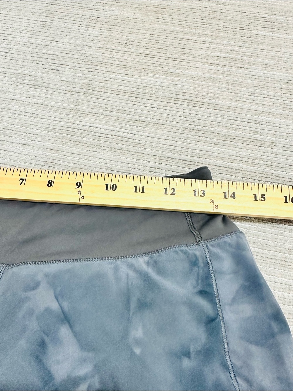 Lululemon Speed Up Mid-Rise Lined Short 4" Diamond Dye  Size 4 - Picture 5 of 7